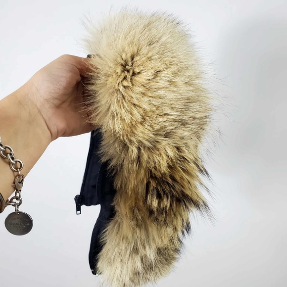Real Fox Fur Collar - Picture 3 of 9